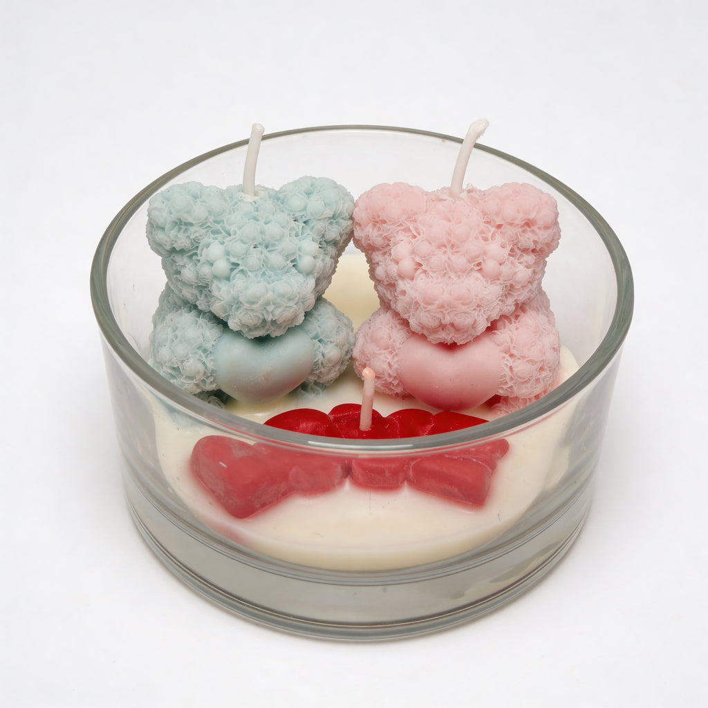 Dekorativní sojová svíčka Dva roztomilí medvídci ve skle Paris 200g