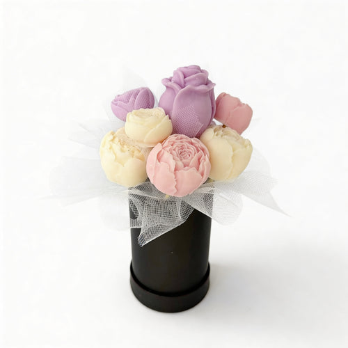 Flower Box Kerzen Kerzenstrauß Pfingstrosen und Rosen + Geschenk Keramik-Duftlampe
