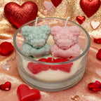 Dekorativní sojová svíčka Dva roztomilí medvídci ve skle Paris 200g