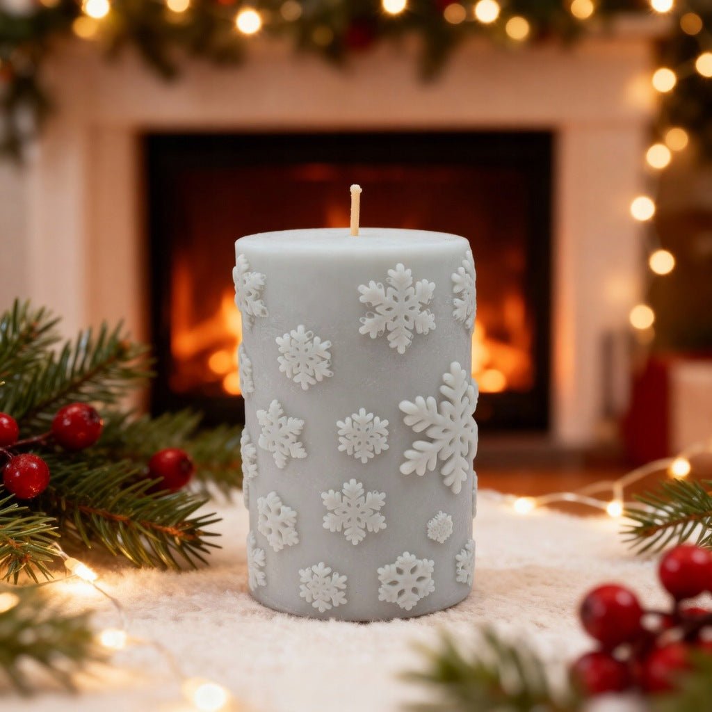 Vela navideña de soja Cilindro Copos de nieve Vela invernal 157g gris azulada