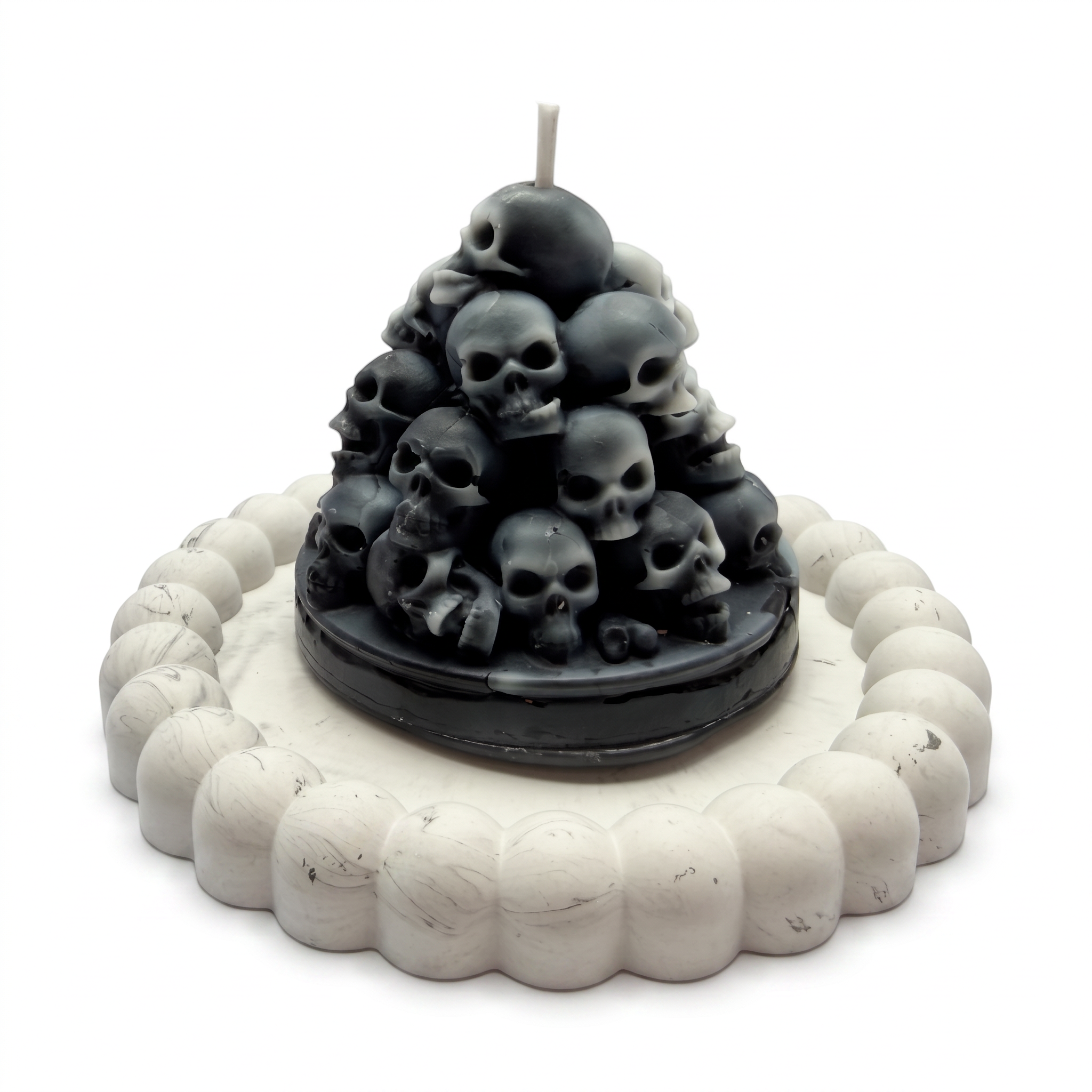 Halloween-Sojakerze in Form einer Totenkopf-Pyramide, Duft Blue Haze, 140 g