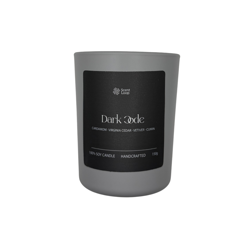 Świeca sojowa zapachowa Dark Code kardamon, bergamotka i kumin Regular 150g