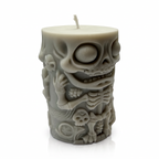 Halloweenová sójová svíčka ve tvaru válce, figurka kostlivce, šedá, Pumpkin Spice, 250g