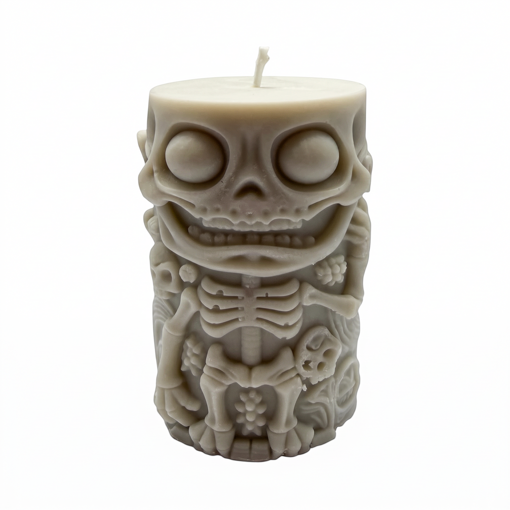 Halloweenová sójová svíčka ve tvaru válce, figurka kostlivce, šedá, Pumpkin Spice, 250g