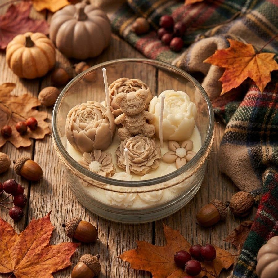 Herbstliche Sojakerze im Glas „Zakątek Latte“ als Geschenk, Duft „Midnight Opium“