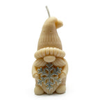 Vánoční sójová svíčka Figurka Skřítek se sněhovou vločkou s vůní Christmas Home 60g