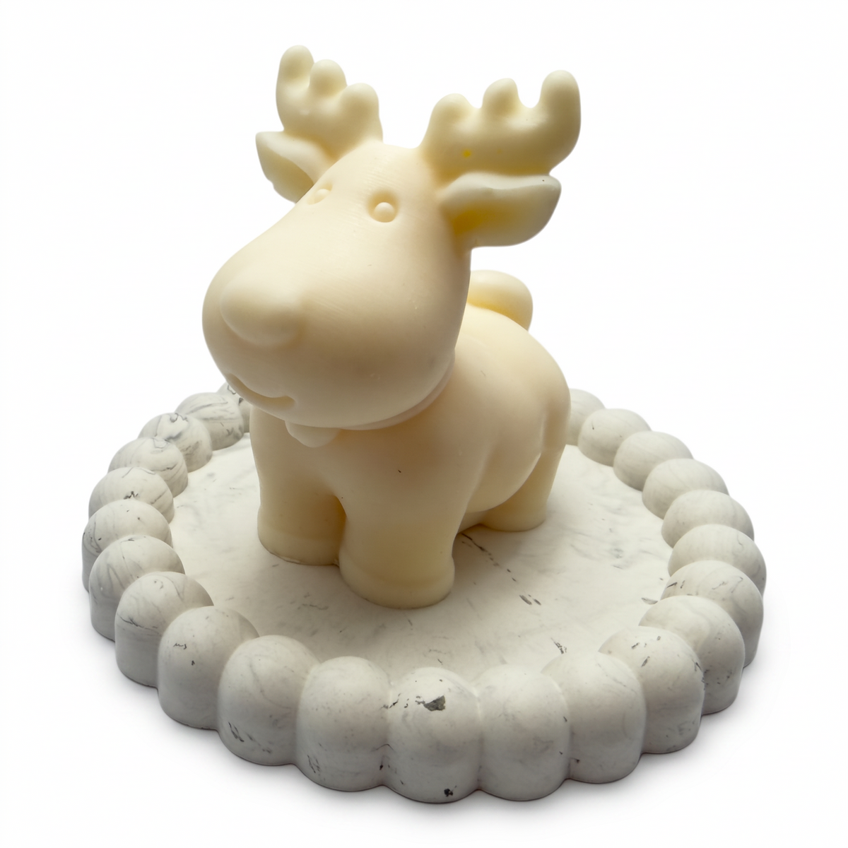 Kalėdinė sojų vaško žvakė „Rudolfo elnio“ figūrėlė, kvapas „Christmas Home“, 130g