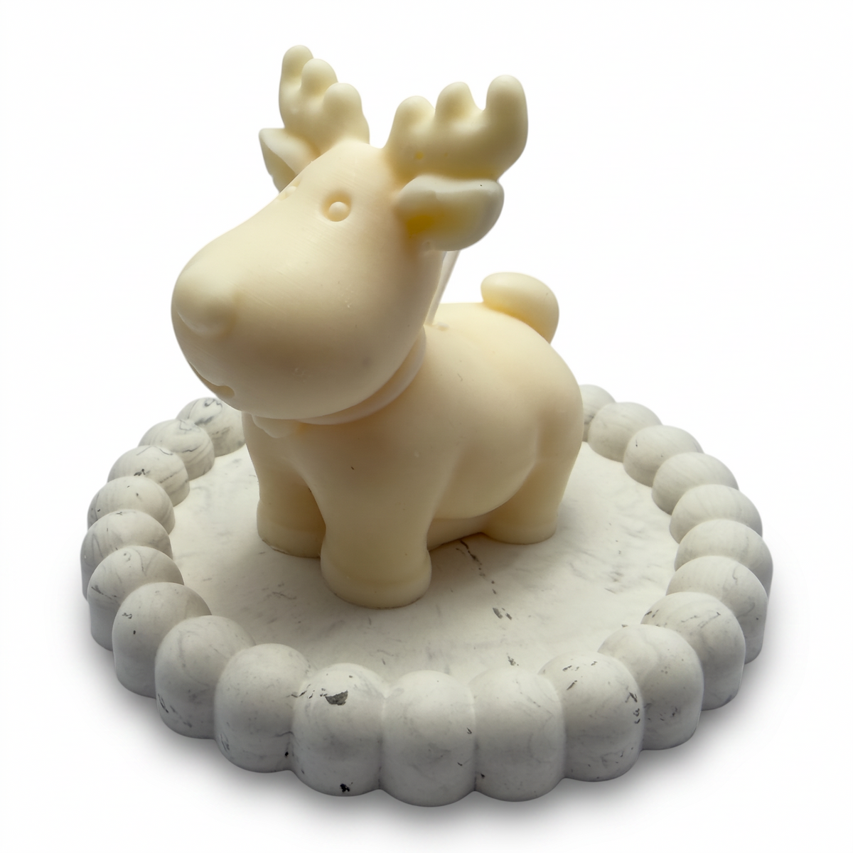 Kalėdinė sojų vaško žvakė „Rudolfo elnio“ figūrėlė, kvapas „Christmas Home“, 130g