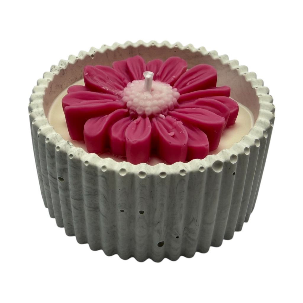 Sojová svíčka v sádře PINK FLOWER vůně Zanzibar 90g
