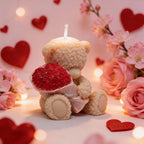 Decorative Bear Soy Candle with a Bouquet of Roses 117g