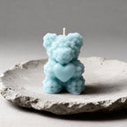 Świeca sojowa Miś z sercem z róż zapachowa Paris 50g