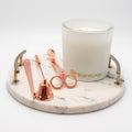 Presentset: sojavaxljus Patchouli Imperial + tillbehör i roséguld