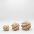 Set - Decoratieve sojakaars voor de woonkamer Kula Fala S+M+L in beige met de geur Blue Haze 500g